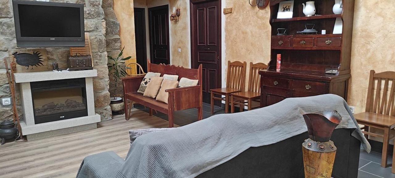 Hospederia El Pico Del Fraile Pension Cobreros Buitenkant foto